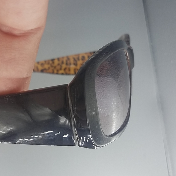 UV Brown Cheetah Sunglasses - Picture 5 of 6